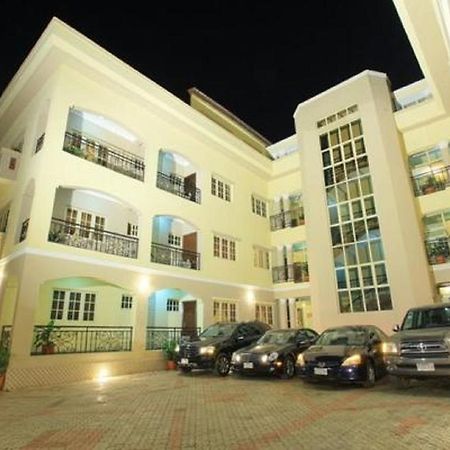 Apartment Royale Hotel&Suite Lagos Esterno foto
