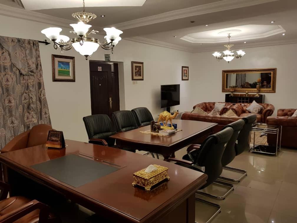 Apartment Royale Hotel&Suite Lagos Esterno foto