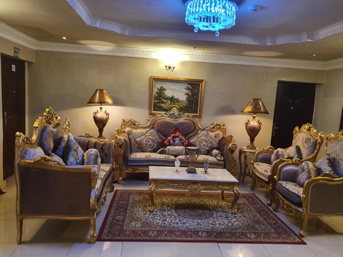 Apartment Royale Hotel&Suite Lagos Esterno foto