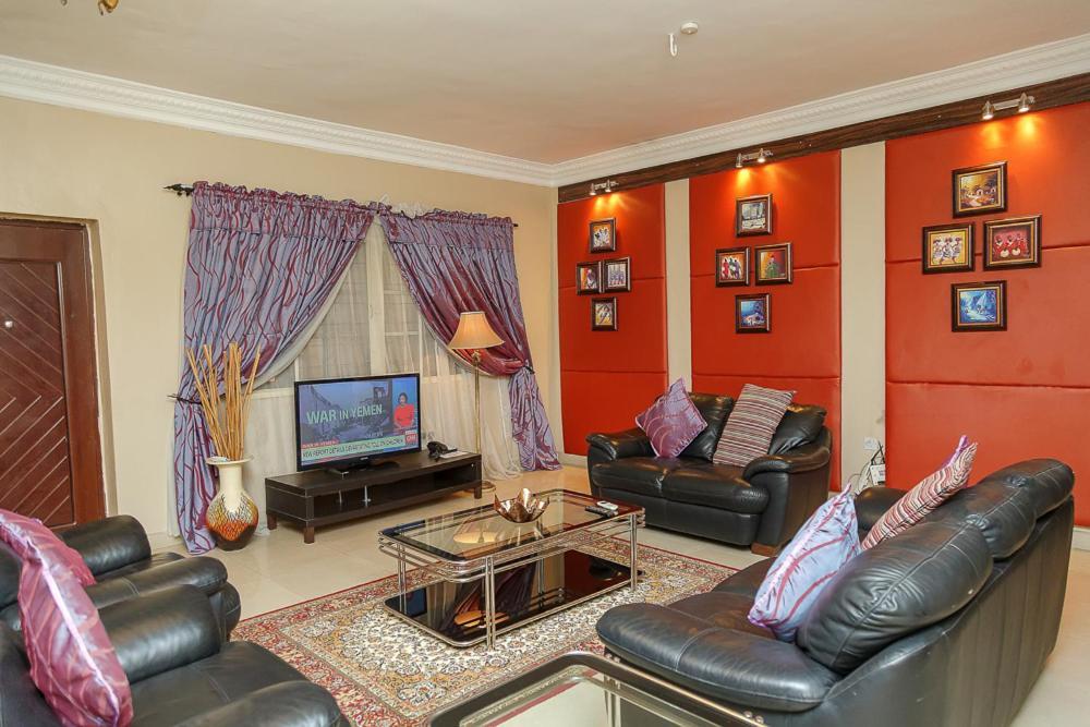 Apartment Royale Hotel&Suite Lagos Esterno foto