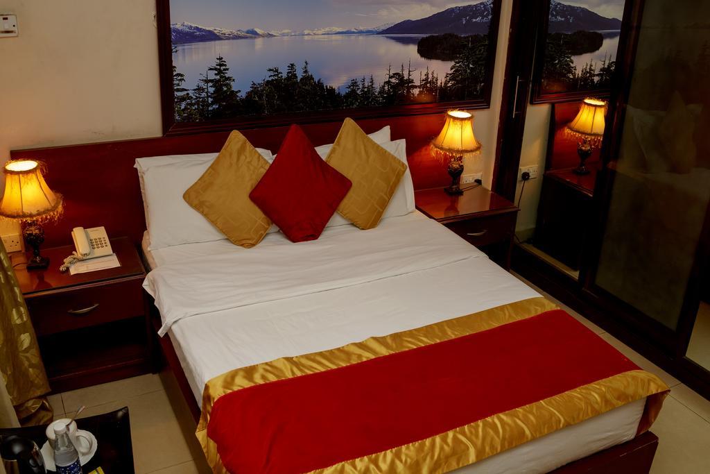 Apartment Royale Hotel&Suite Lagos Esterno foto