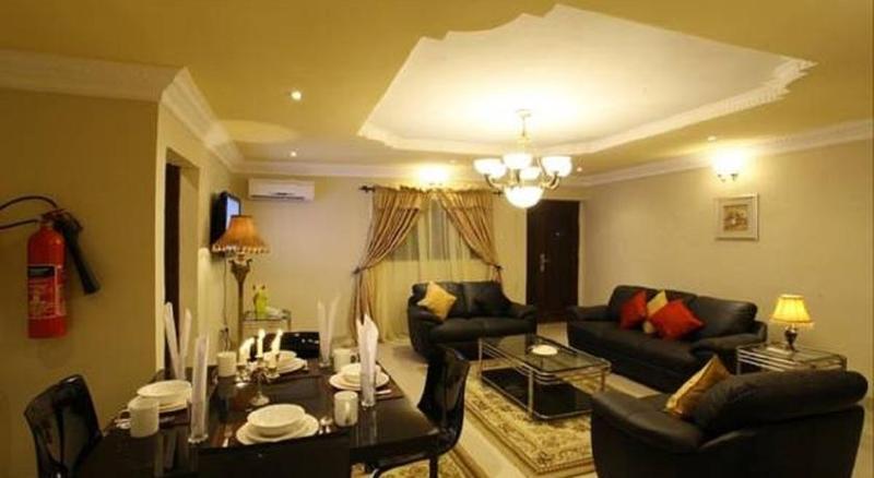 Apartment Royale Hotel&Suite Lagos Esterno foto